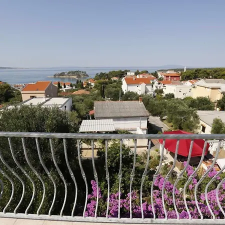 Apartment Biserka Banjol